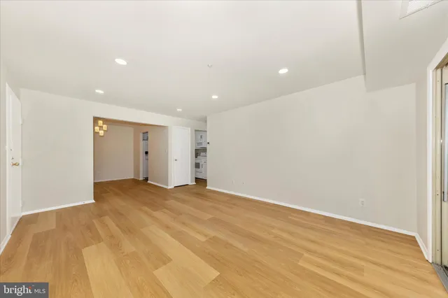 $1,550 | 7917 Coriander Drive, Unit 104, Gaithersburg, MD 20879