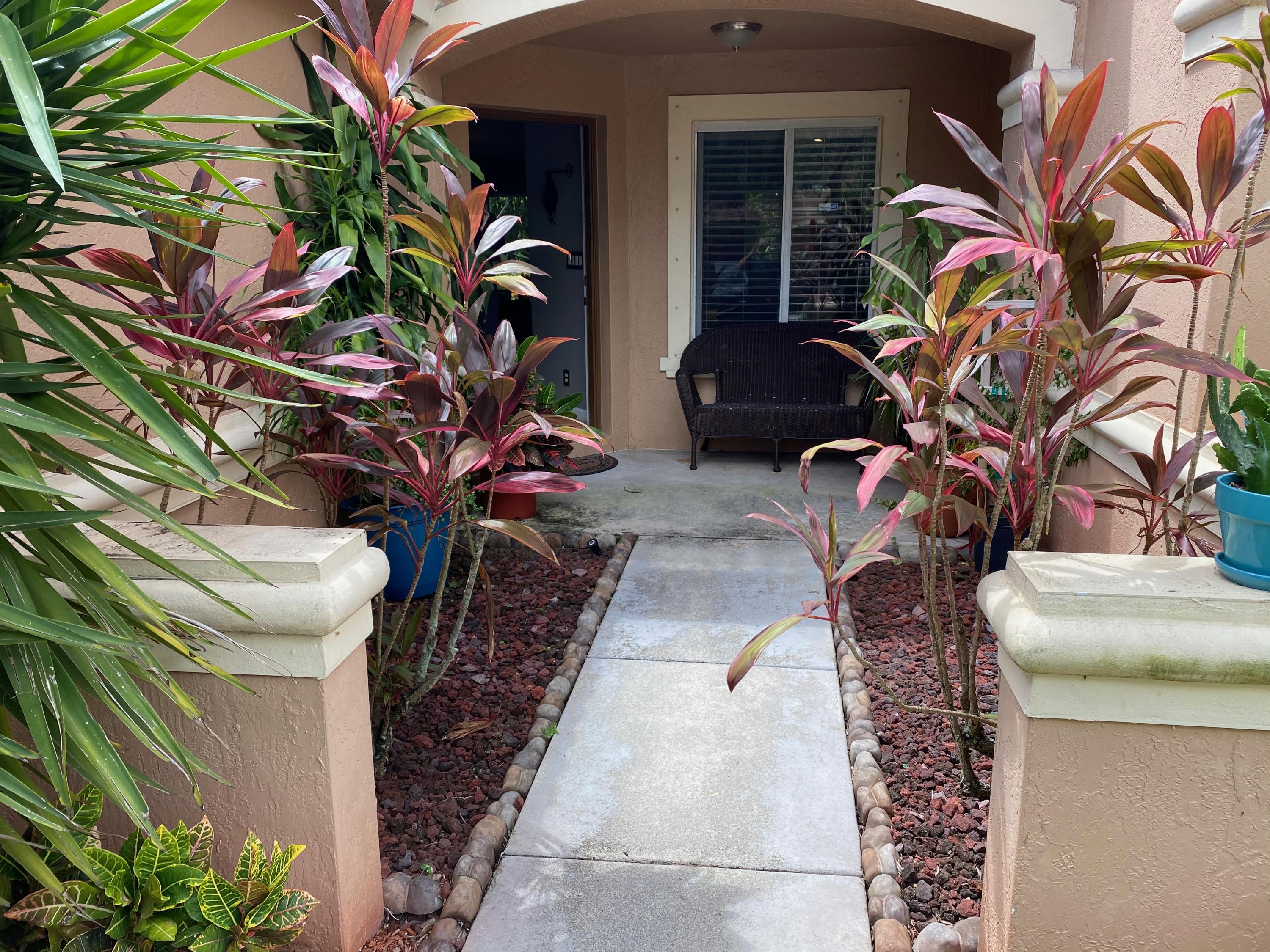 6307 Sandy Bank Terrace Riviera Beach, FL 33407 - Photo 3 of 50 IMG_6324