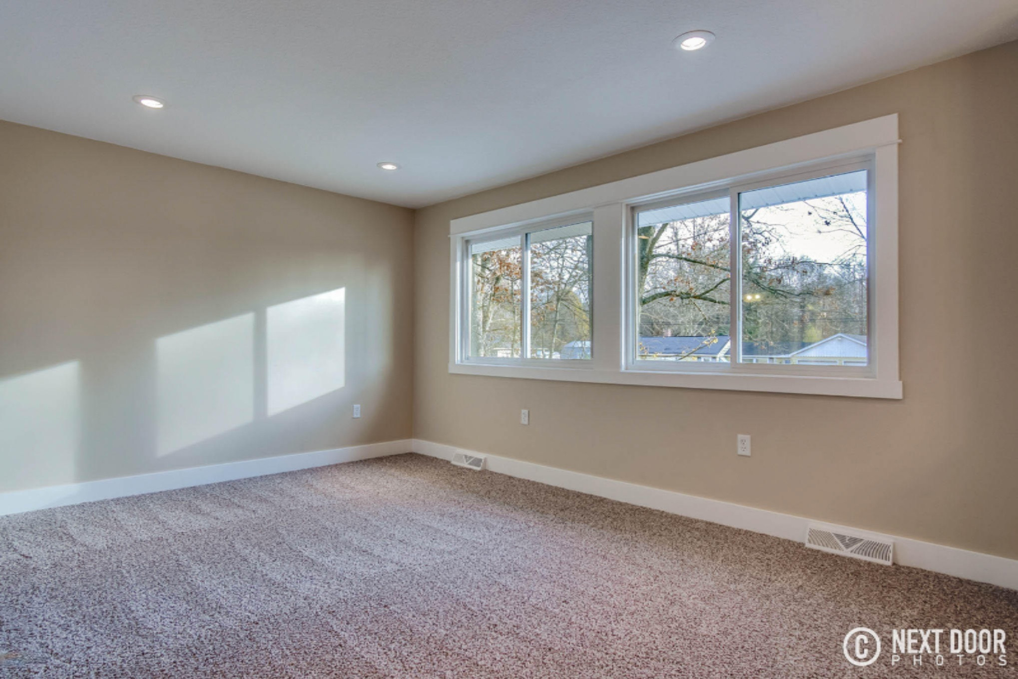 2275 Pillon Road Twin Lake, MI 49457 - Photo 18 of 44 Living Room