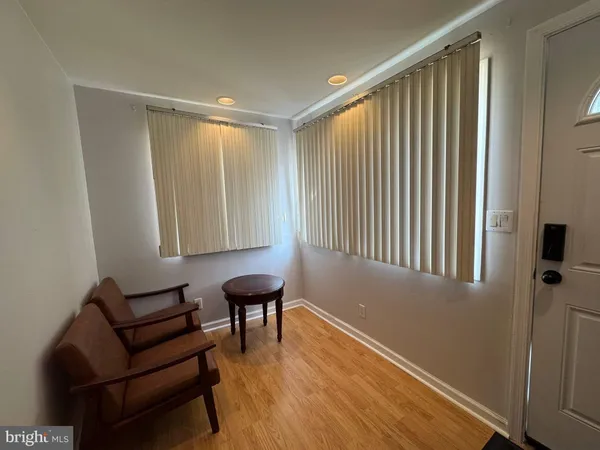 $2,600 | 2726 South 8th Street, Philadelphia, PA 19148