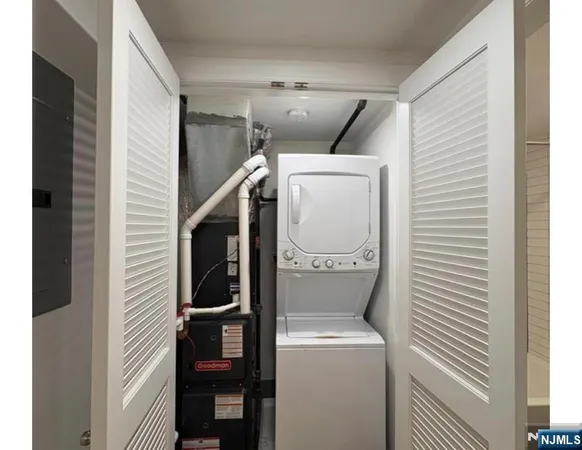 $3,200 | 223 Hancock Avenue, Unit 2, Jersey City, NJ 07307