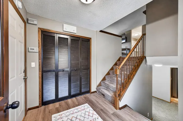 $400,000 | 2930 122nd Avenue Northwest, Coon Rapids, MN 55433