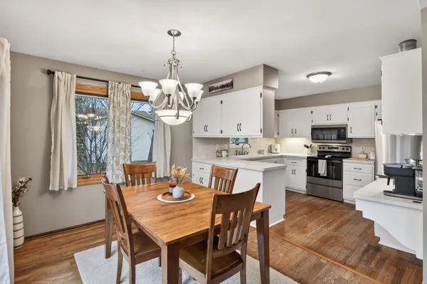 $400,000 | 2930 122nd Avenue Northwest, Coon Rapids, MN 55433
