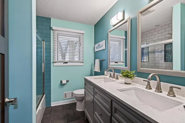 $400,000 | 2930 122nd Avenue Northwest, Coon Rapids, MN 55433