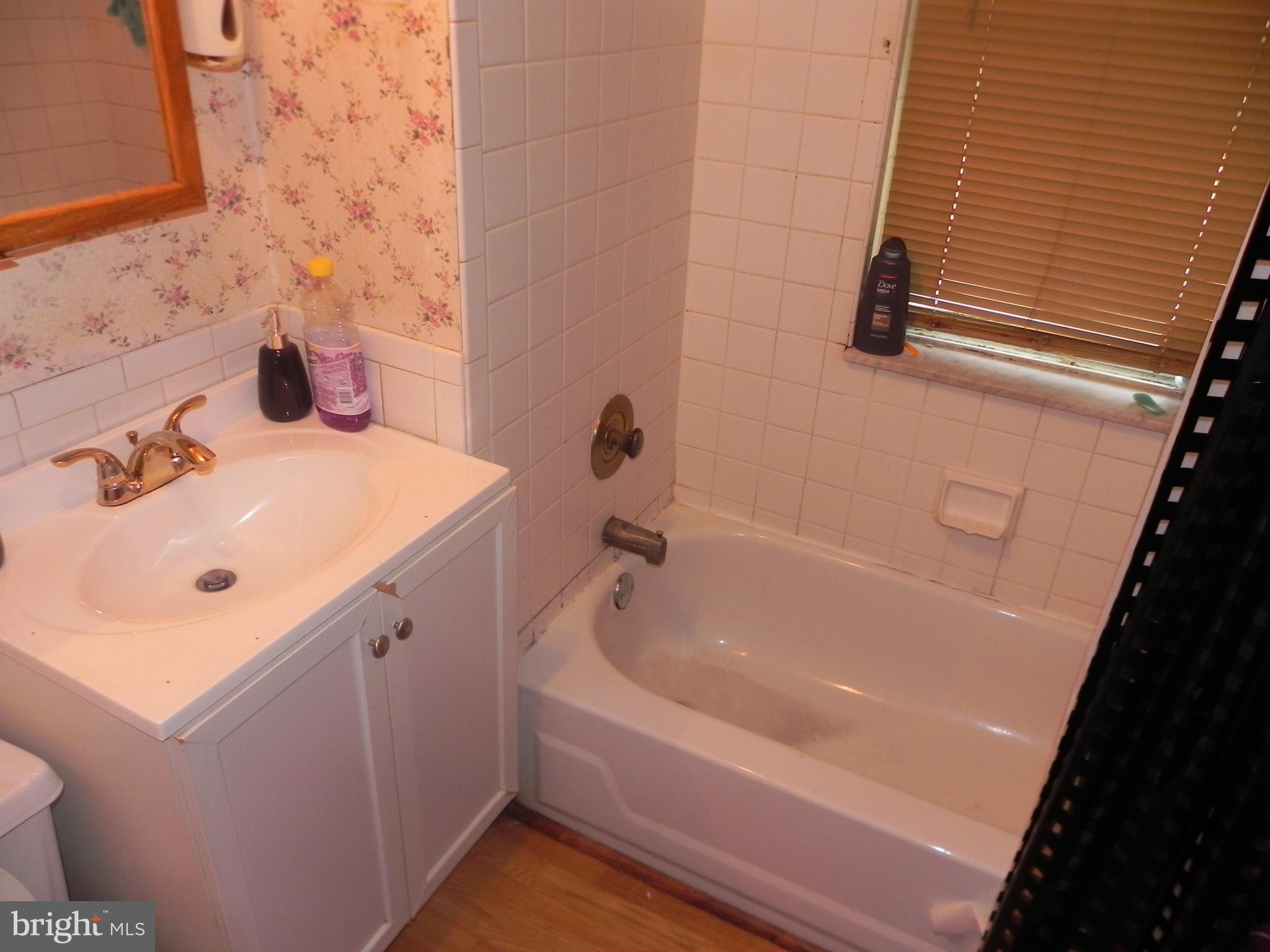 3082 South Congress Road Camden, NJ 08104 - Photo 3 of 5