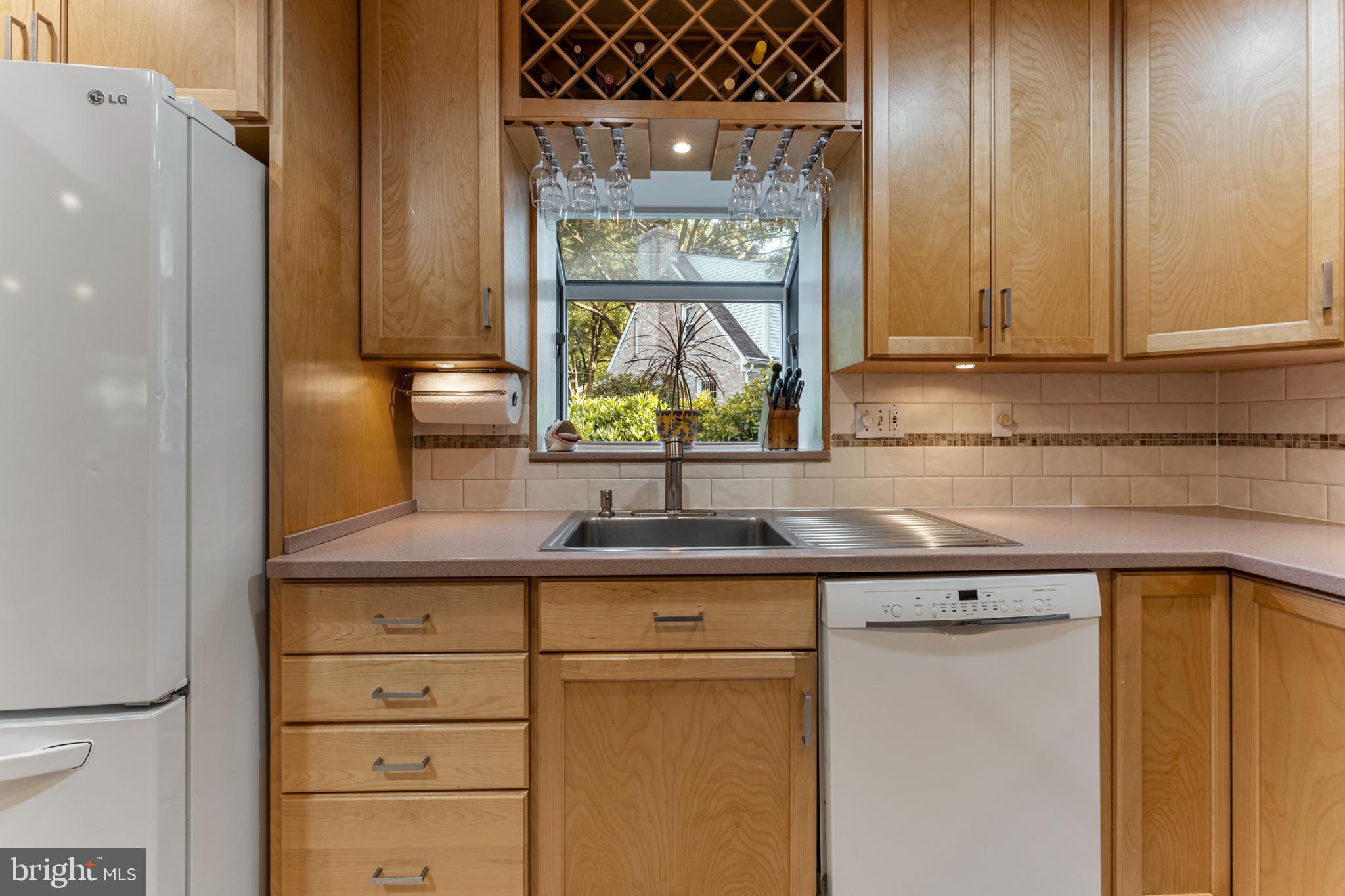 9520 Clement Road Silver Spring, MD 20910 - Photo 17 of 67