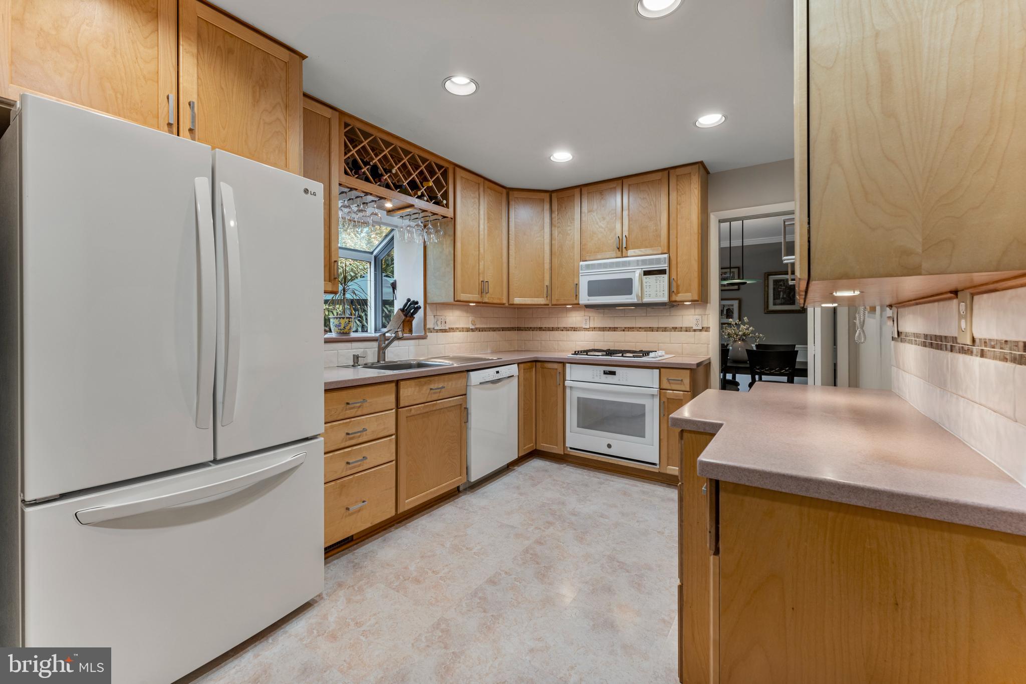 9520 Clement Road Silver Spring, MD 20910 - Photo 18 of 67