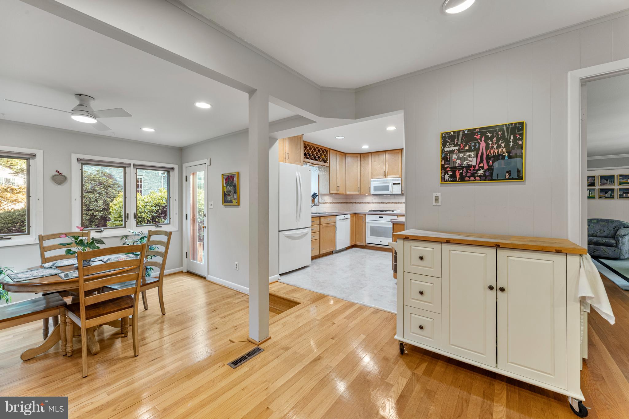 9520 Clement Road Silver Spring, MD 20910 - Photo 20 of 67