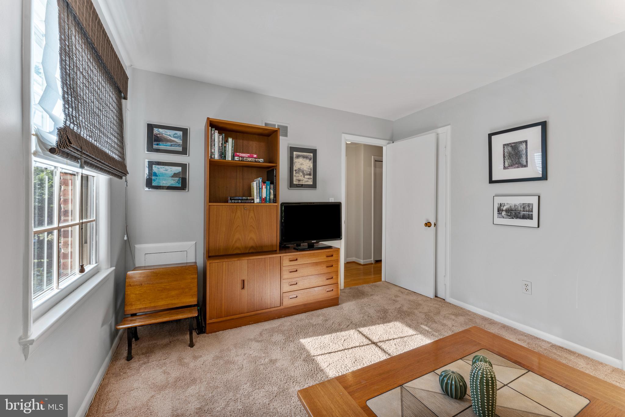 9520 Clement Road Silver Spring, MD 20910 - Photo 38 of 67