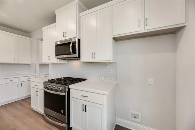 $399,990 | 537 Marcus Lane, Crowley, TX 76036