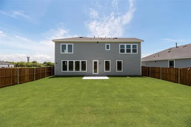 $399,990 | 537 Marcus Lane, Crowley, TX 76036