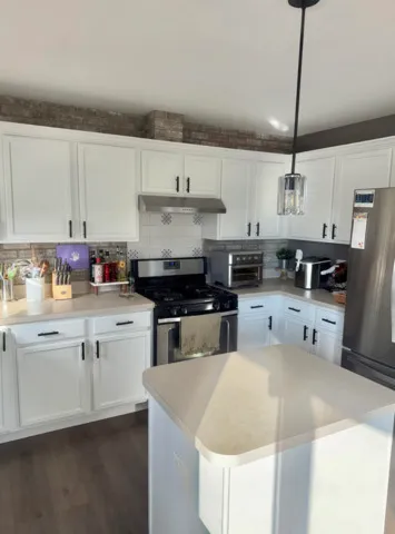 $2,000 | 34394 Goldenrod Court, Unit END, Round Lake, IL 60073