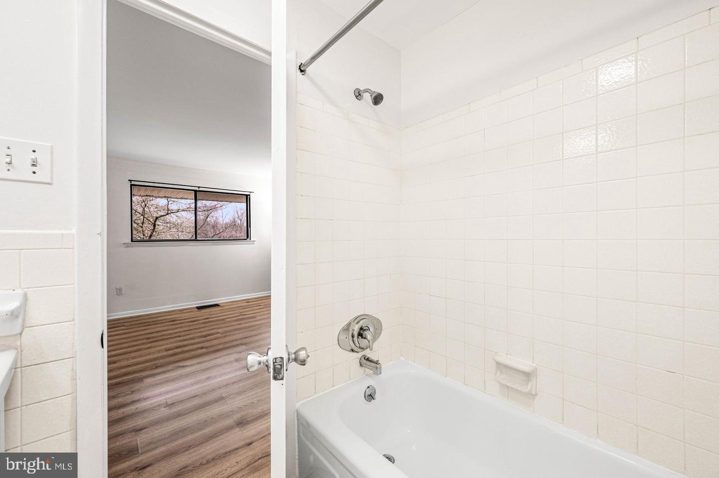 1518 Manley Road, Unit B20 West Chester, PA 19382 - Photo 7 of 17