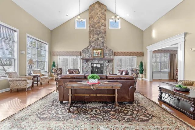 $499,900 | 55 Forestedge Way, Manchester, NH 03102