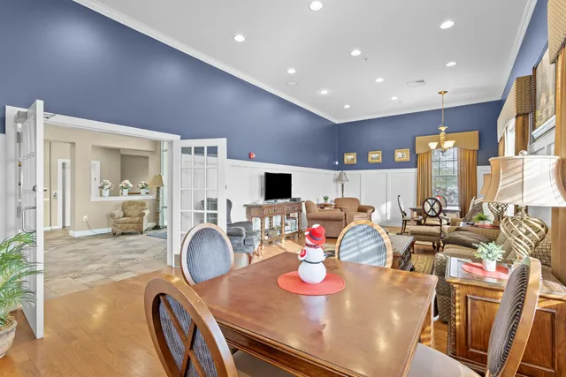 $499,900 | 55 Forestedge Way, Manchester, NH 03102