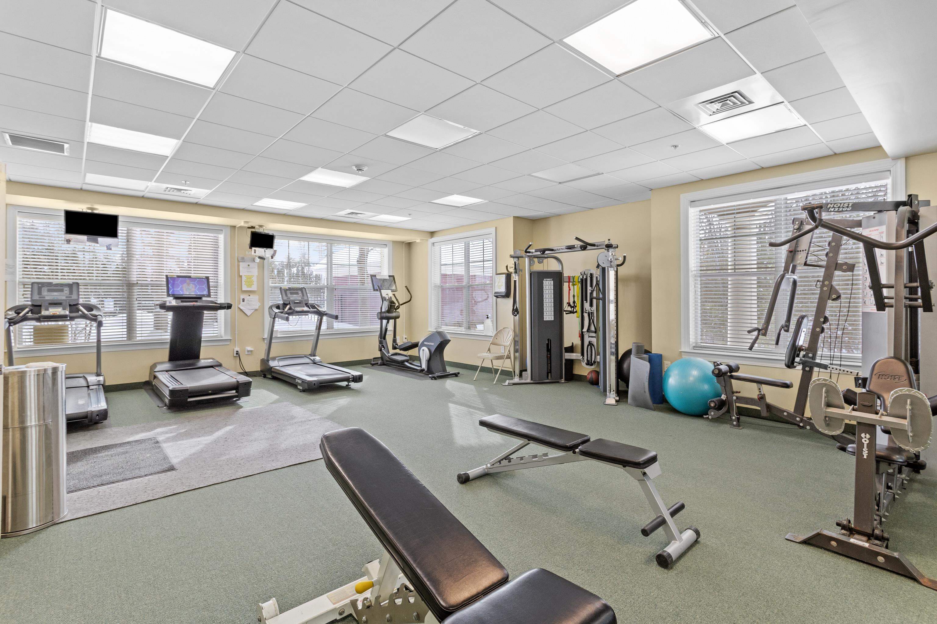 55 Forestedge Way Manchester, NH 03102 - Photo 40 of 41