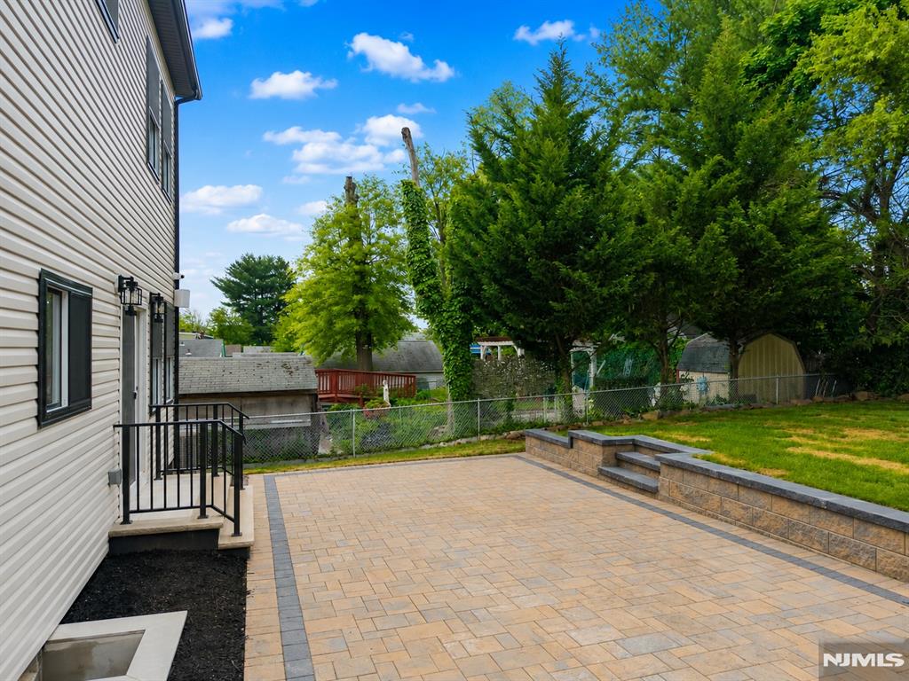 67 Melody Hill Road Clifton, NJ 07013 - Photo 3 of 25