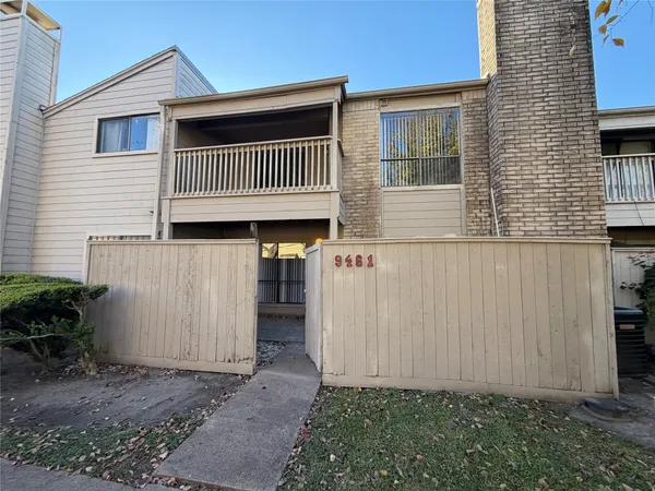 $1,650 | 9461 Pagewood Lane, Unit 9461, Houston, TX 77063