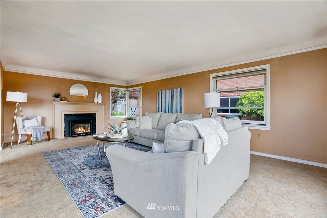 443 View Ridge Drive Everett, WA 98203 - Photo 11 of 35 a living room with furniture large window and fireplace