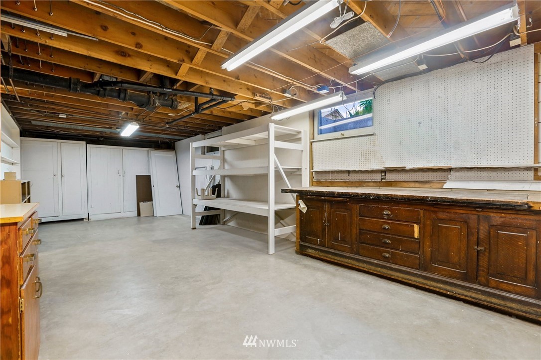 443 View Ridge Drive Everett, WA 98203 - Photo 27 of 35 a view of a storage & utility room