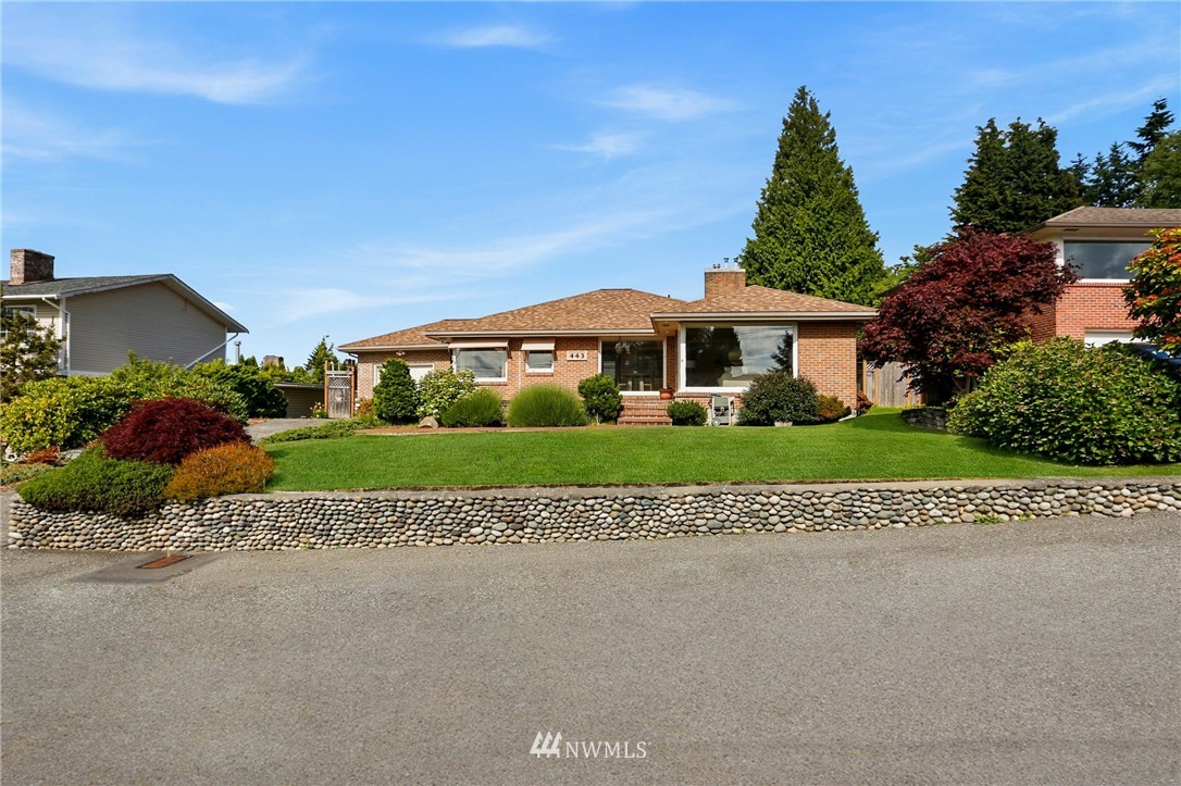 443 View Ridge Drive Everett, WA 98203 - Photo 4 of 35 a view of house with yard