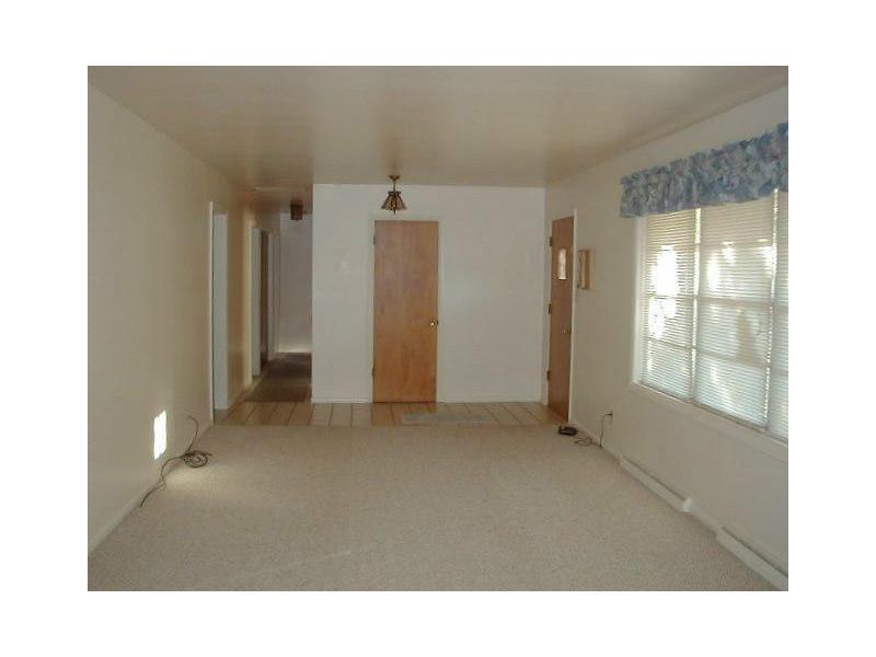 951 Pawnee Road Carmel, IN 46032 - Photo 2 of 6 Gallery Image 2
