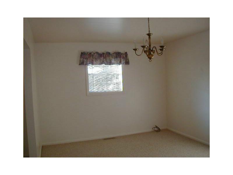 951 Pawnee Road Carmel, IN 46032 - Photo 3 of 6 Gallery Image 3