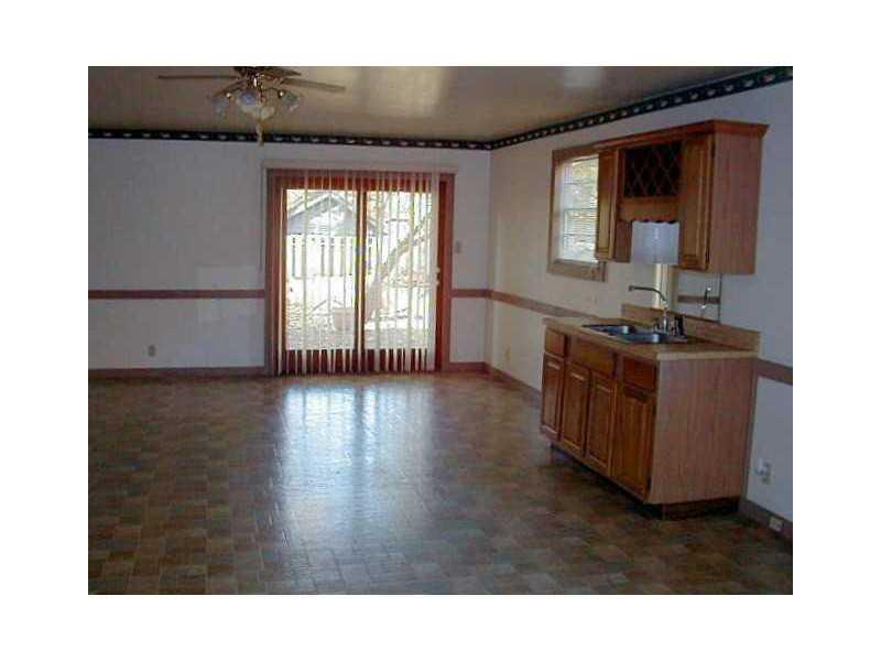 951 Pawnee Road Carmel, IN 46032 - Photo 5 of 6 Gallery Image 5