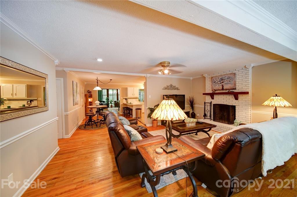 3008 McLendon Road Matthews, NC 28104 - Photo 9 of 38 Gallery Image 9