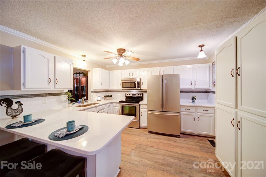 3008 McLendon Road Matthews, NC 28104 - Photo 10 of 38 Gallery Image 10
