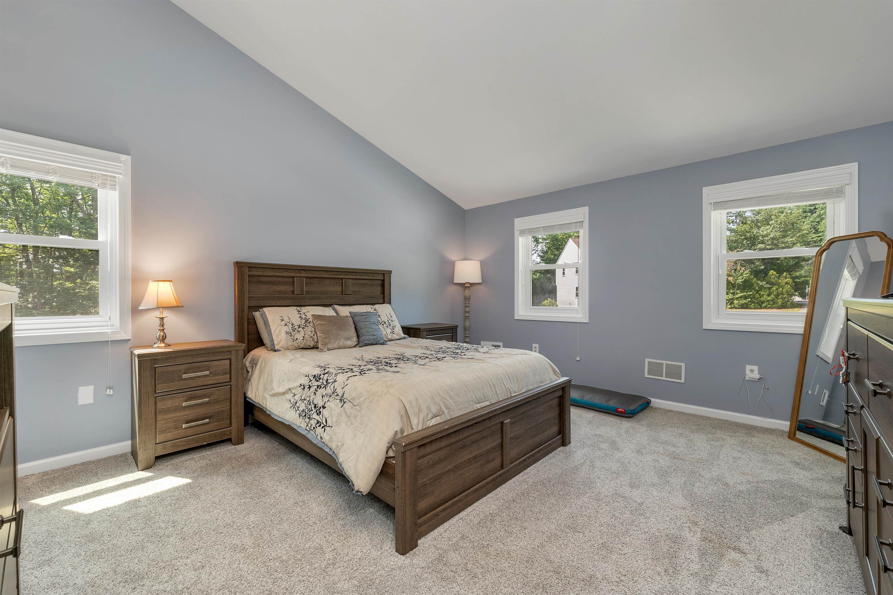 5 Sarah Lane Derry, NH 03038 - Photo 30 of 54