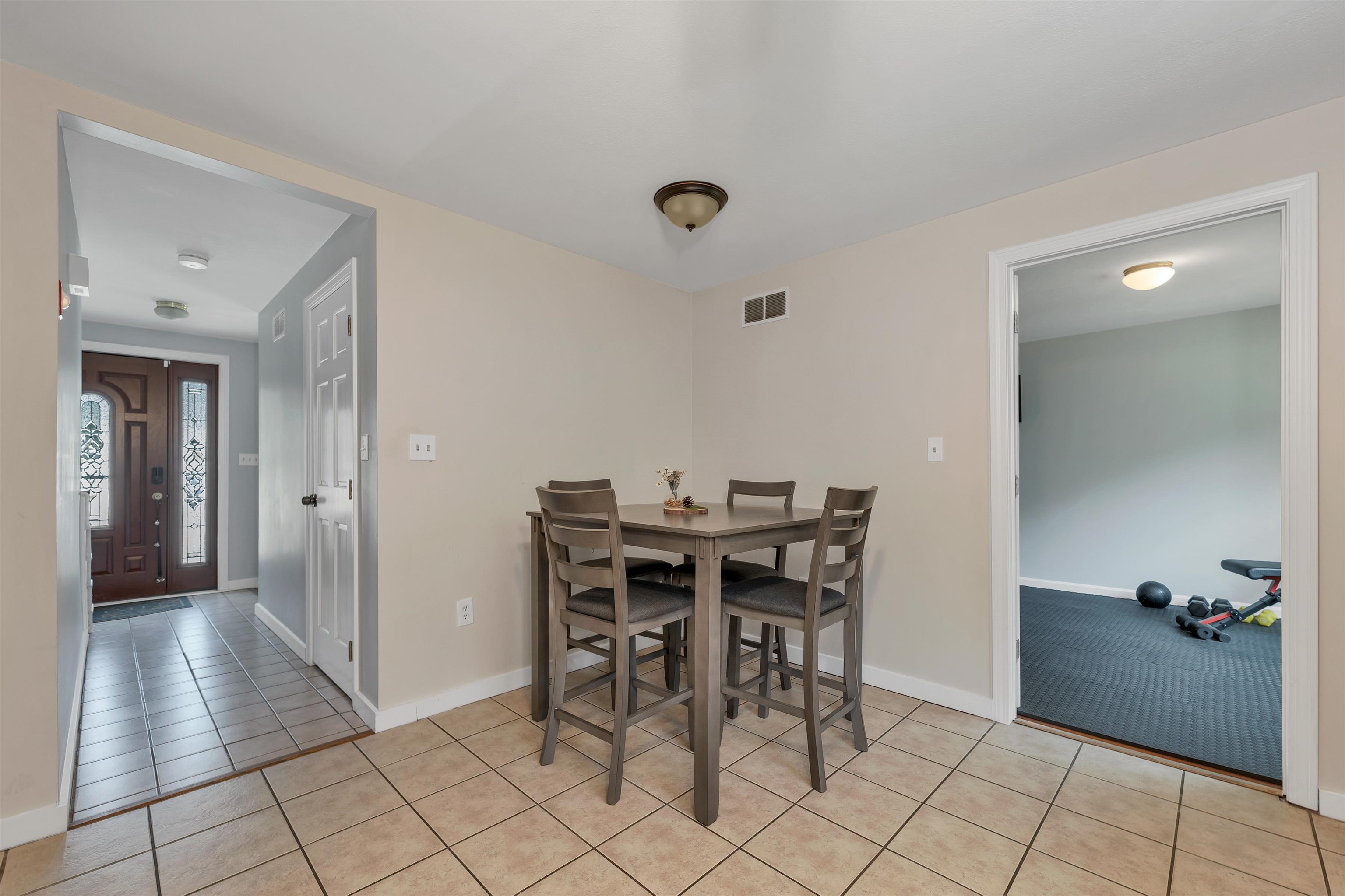 5 Sarah Lane Derry, NH 03038 - Photo 10 of 54