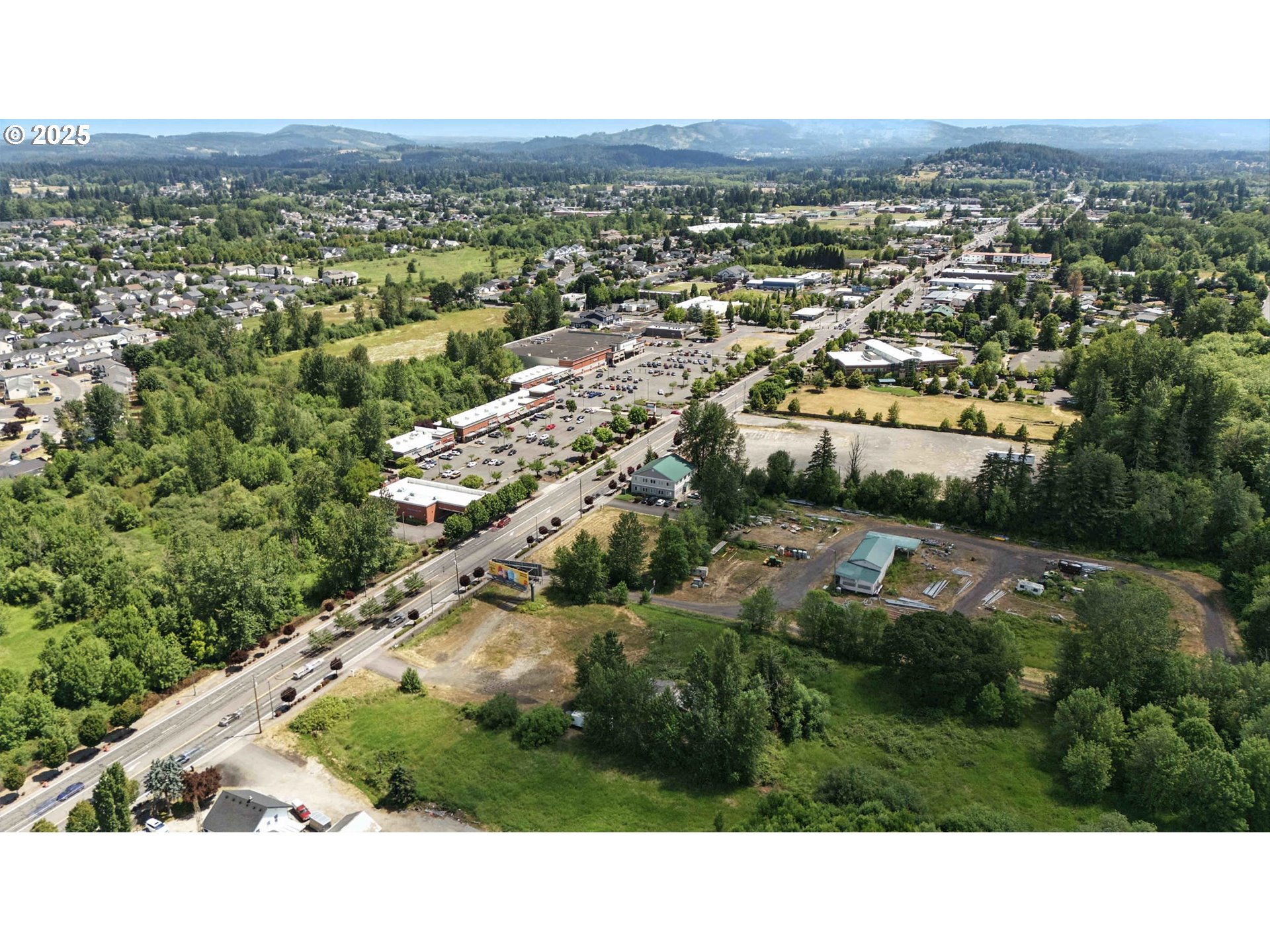 West Main Street Battle Ground, WA 98604 - Photo 16 of 16 a view of city and mountain