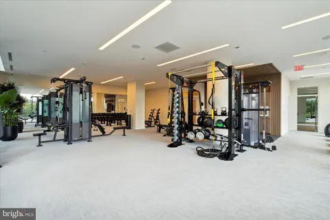 $4,400 | 1-5 Dock Street, Unit 402, Philadelphia, PA 19106