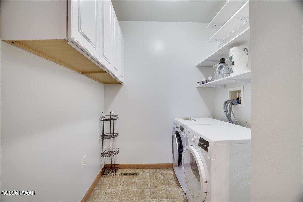 297 Gold Finch Road Bushkill, PA 18324 - Photo 31 of 46
