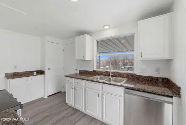 $329,900 | 14560 East Wagon Wheel Drive, Dewey-Humboldt, AZ 86327
