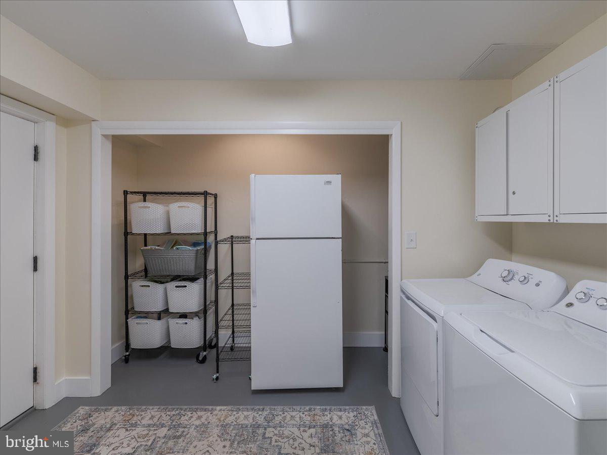 102 Upper Valley Road Christiana, PA 17509 - Photo 53 of 75 a utility room with dryer and washer