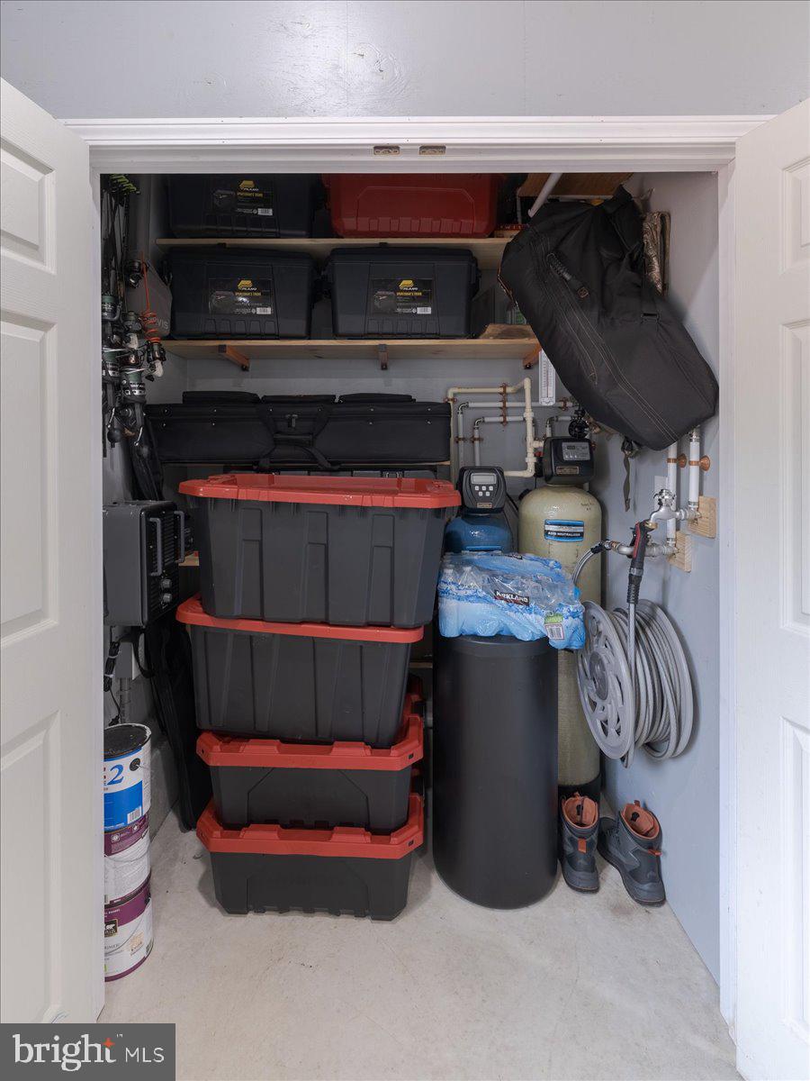 102 Upper Valley Road Christiana, PA 17509 - Photo 70 of 75 Garage storage