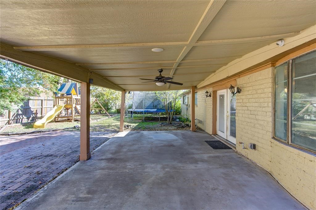 11222 Langdon Lane Houston, TX 77072 - Photo 17 of 20 a view of a porch