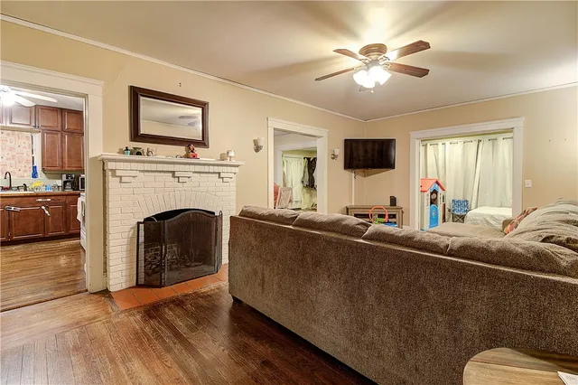 $410,000 | 50 Welfare Avenue, Cranston, RI 02910