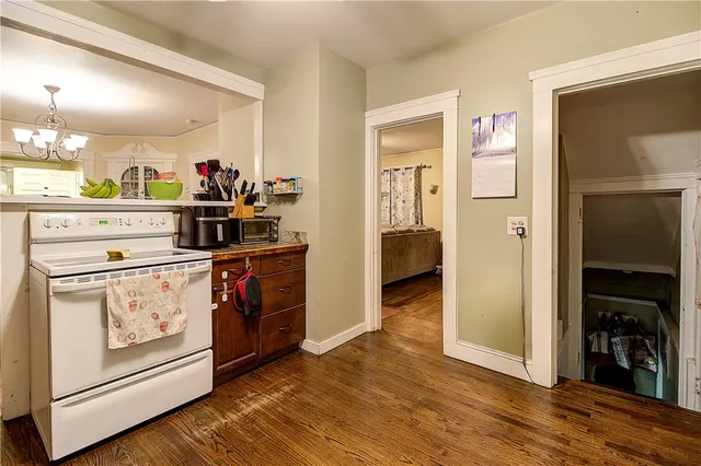 $410,000 | 50 Welfare Avenue, Cranston, RI 02910