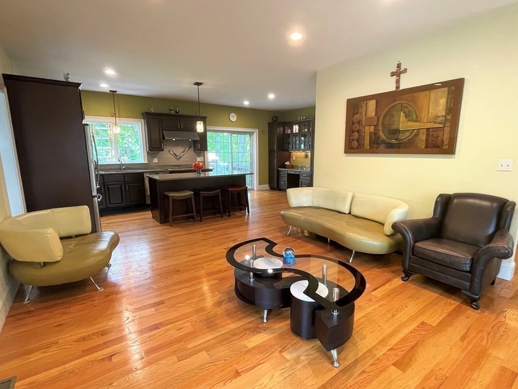 20 Edgewood Road Wayland, MA 01778 - Photo 12 of 31 Gallery Image 12
