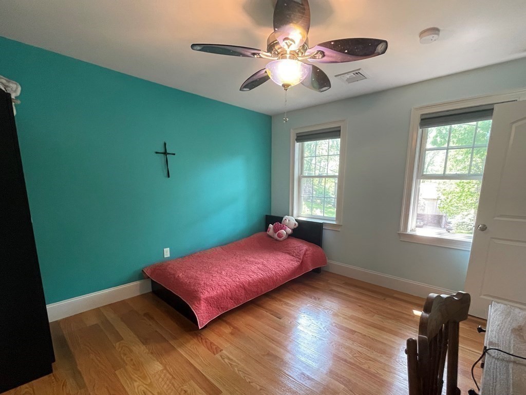 20 Edgewood Road Wayland, MA 01778 - Photo 21 of 31 Gallery Image 21