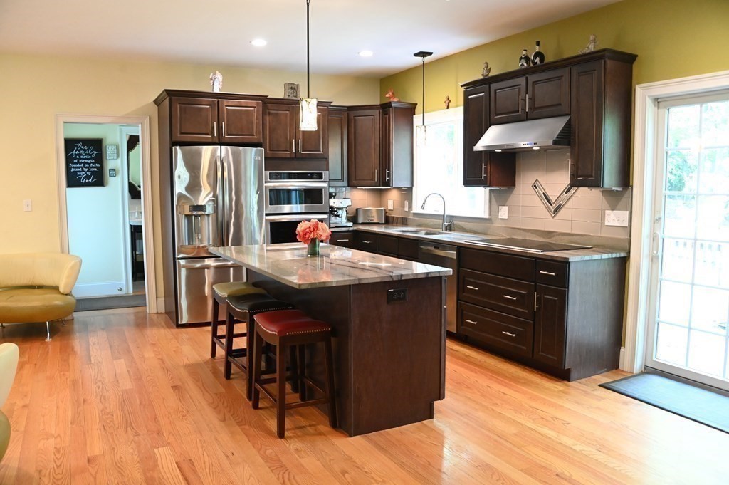 20 Edgewood Road Wayland, MA 01778 - Photo 10 of 31 Gallery Image 10