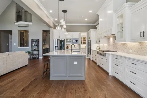 $1,345,000 | 1772 Coopers Hawk Drive, Arlington, TX 76005