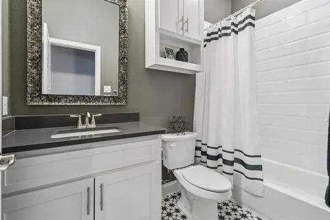 $1,345,000 | 1772 Coopers Hawk Drive, Arlington, TX 76005