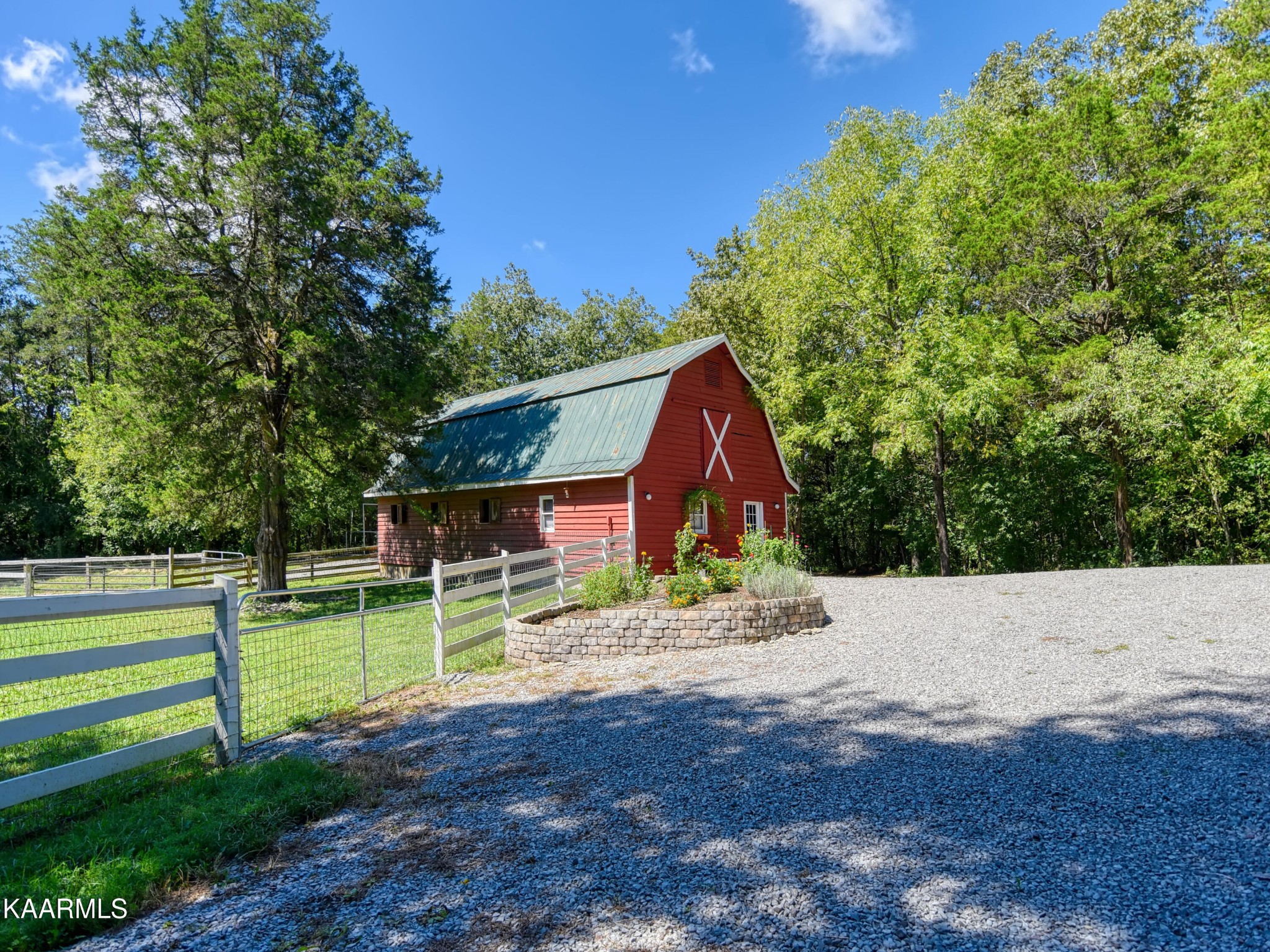 1203 Mountain Road Clinton, TN 37716 - Photo 50 of 59