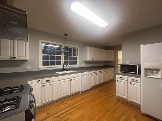 $3,950 | 1948 Westminster Road, Charleston, SC 29407