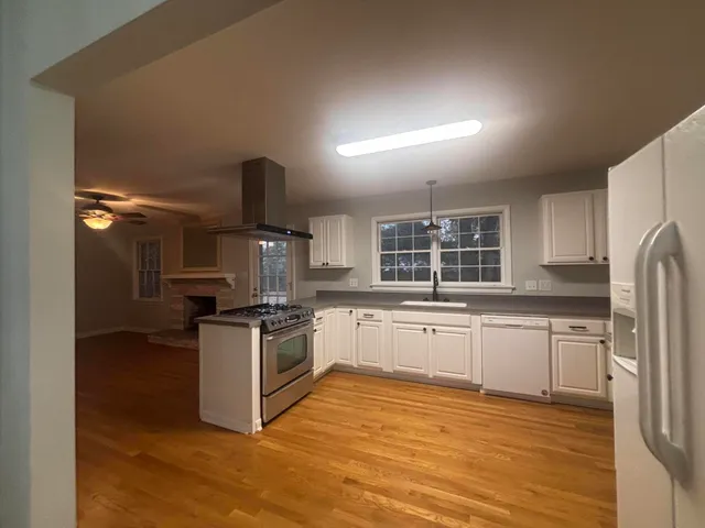 $3,950 | 1948 Westminster Road, Charleston, SC 29407