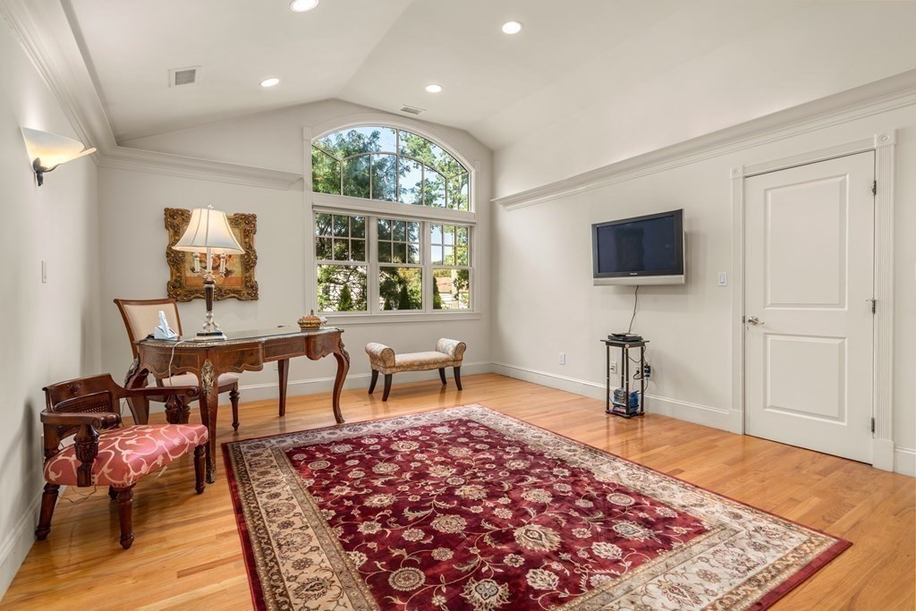 8 Cottonwood Road Newton, MA 02459 - Photo 25 of 38 Gallery Image 25
